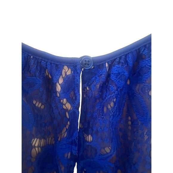 NWOT Women's Blue Lace Beige Lined‎ Top - Picture 3 of 6